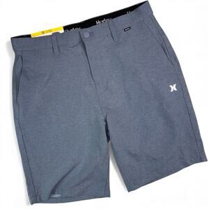 HURLEY NWT Men's Hybrid Walk Short with Stretch Blue Size 32 x 9.75" Inseam